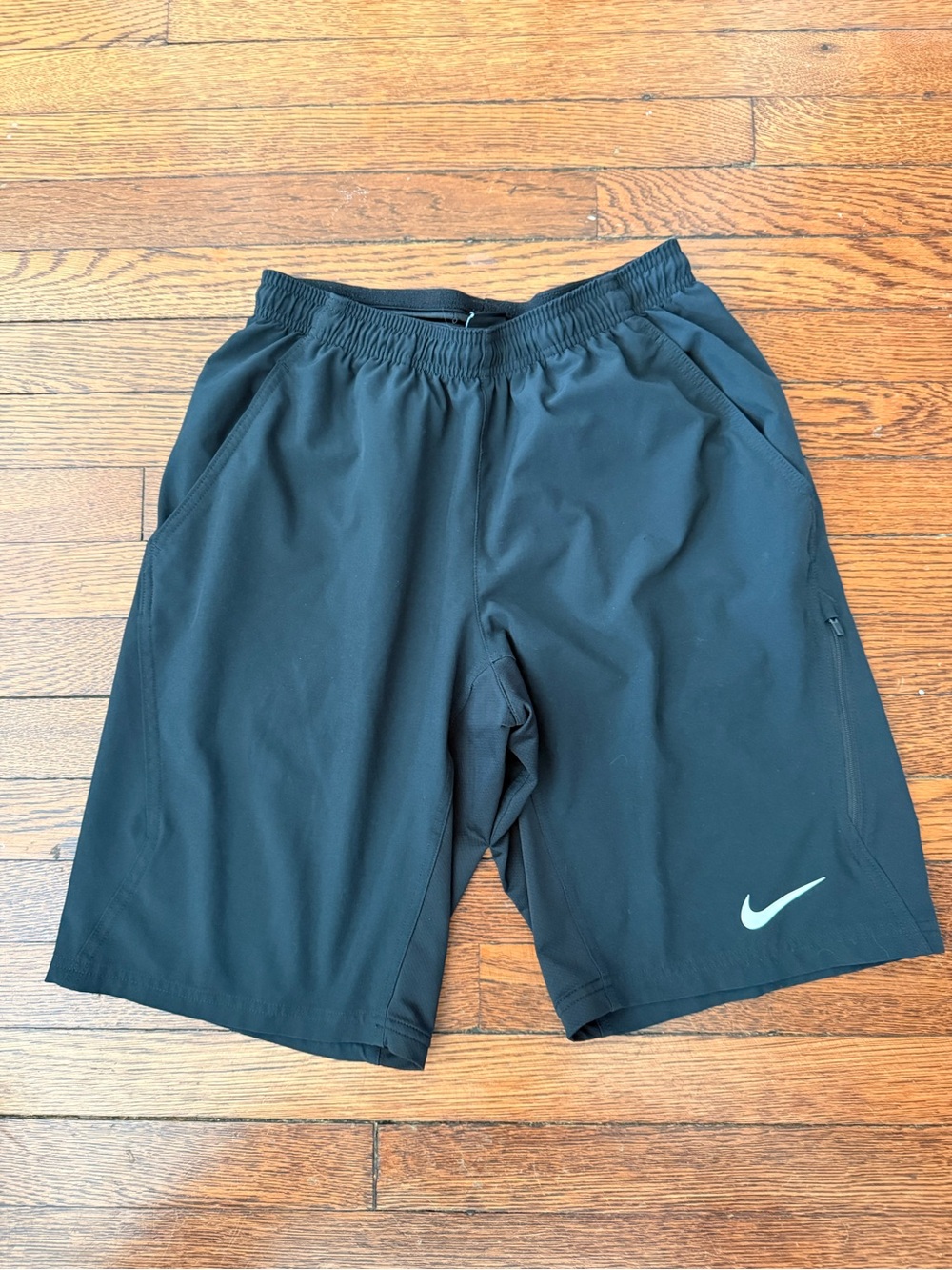 Nike men’s black dri fit shorts size size small